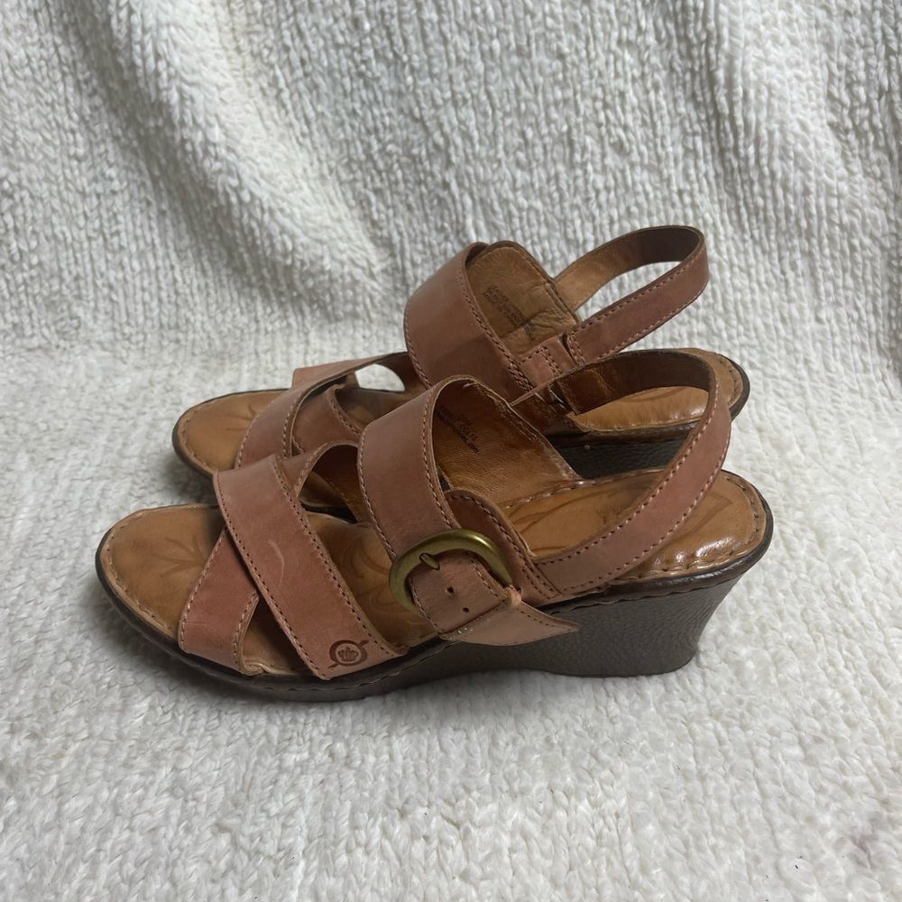 Born leather Tan straps sling back Wedge Sandals SZ10M